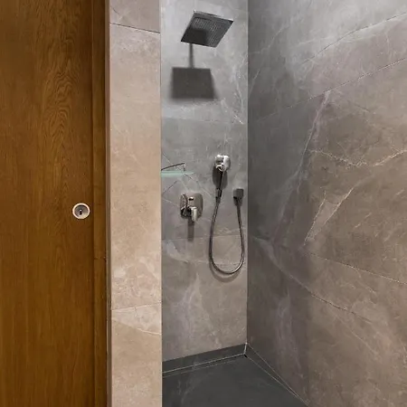 Premium Penthouse Apartment